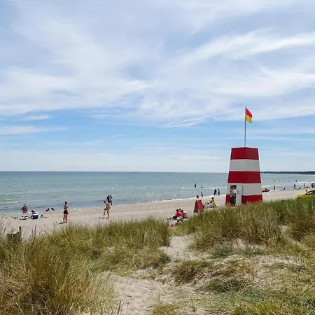Сasa de vacaciones Four Bedroom Holiday In